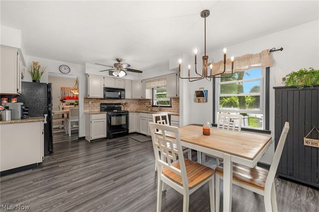 4218 Canterbury Drive, Brunswick, OH 44212