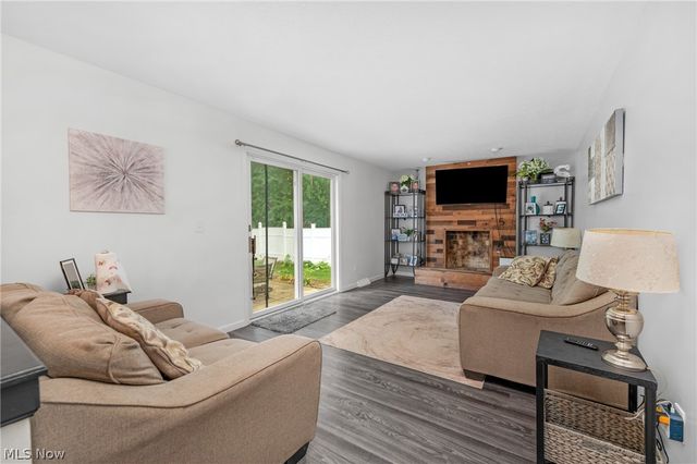 4218 Canterbury Drive, Brunswick, OH 44212