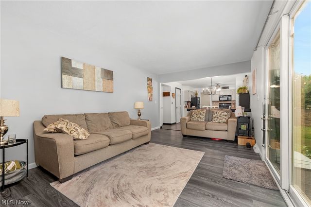 4218 Canterbury Drive, Brunswick, OH 44212