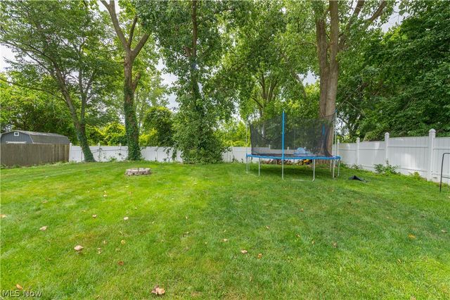 4218 Canterbury Drive, Brunswick, OH 44212