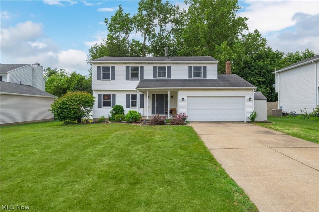 4218 Canterbury Drive, Brunswick, OH 44212