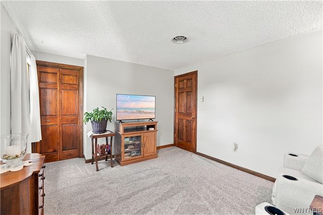 174 Continental Drive, Lockport City, NY 14094