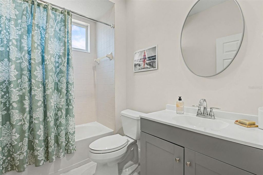 Image 27 of property listing at 11710 SOFT RUSH TERRACE, Lakewood Ranch, FL 34202