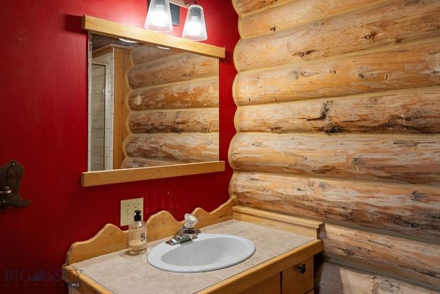 7203 Round Mountain Road, Belgrade, MT 59714