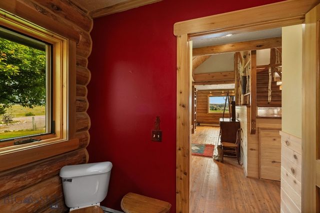 7203 Round Mountain Road, Belgrade, MT 59714