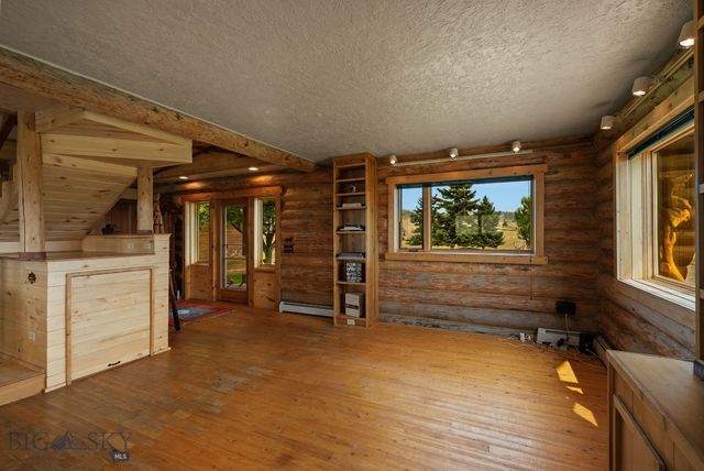 7203 Round Mountain Road, Belgrade, MT 59714