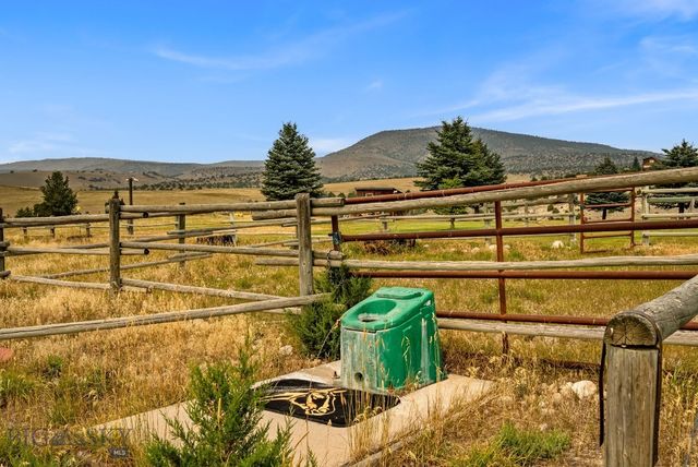 7203 Round Mountain Road, Belgrade, MT 59714