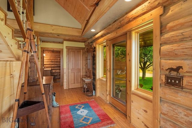 7203 Round Mountain Road, Belgrade, MT 59714
