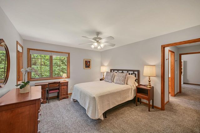 8510 W Hawthorne ROAD, Mequon, WI 53097