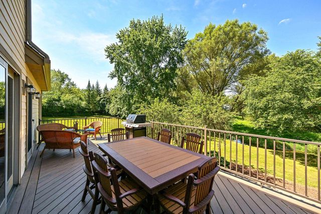 8510 W Hawthorne ROAD, Mequon, WI 53097