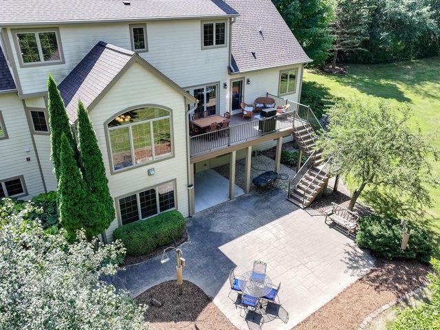 8510 W Hawthorne ROAD, Mequon, WI 53097