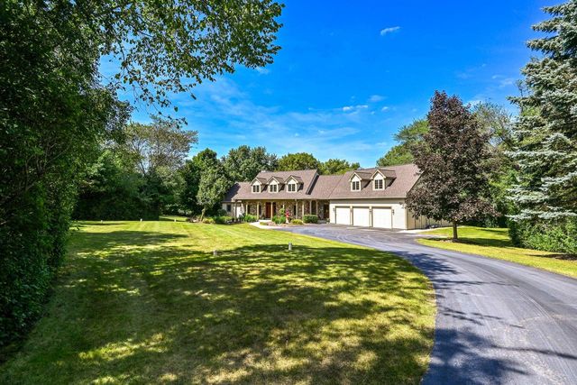 8510 W Hawthorne ROAD, Mequon, WI 53097
