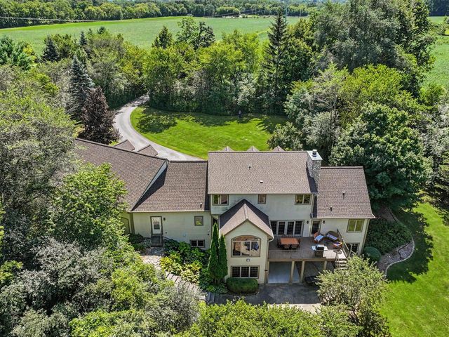 8510 W Hawthorne ROAD, Mequon, WI 53097