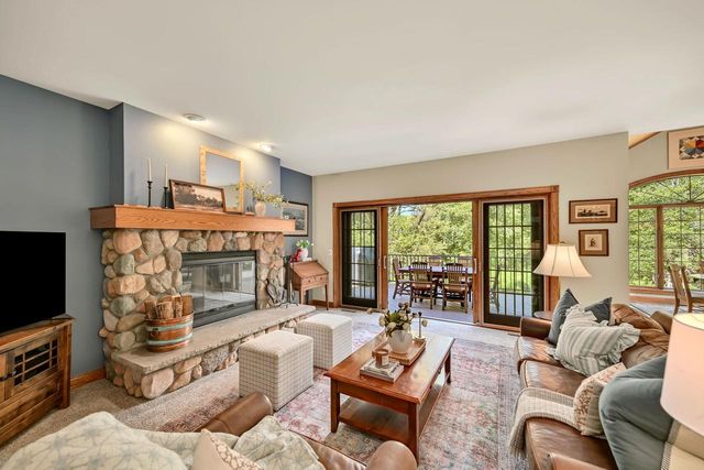 8510 W Hawthorne ROAD, Mequon, WI 53097