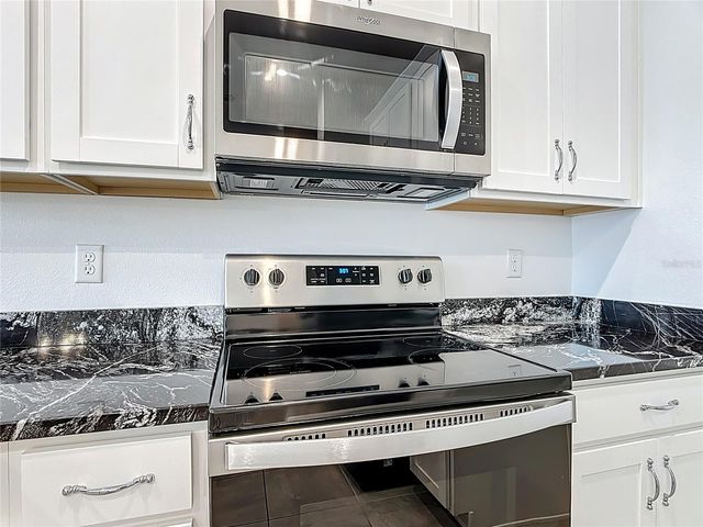 2512 BLOWING BREEZE AVENUE, Kissimmee, FL 34744