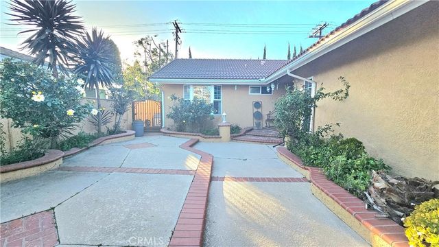 18727 Holmes, Cerritos, CA 90703