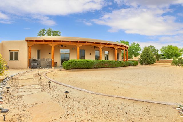 55 El Dorado Road, Corrales, NM 87048