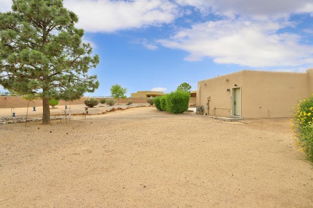 55 El Dorado Road, Corrales, NM 87048