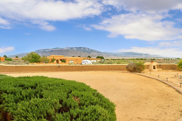 55 El Dorado Road, Corrales, NM 87048