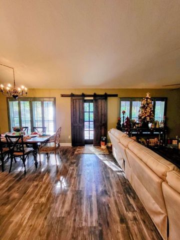 2585 SE Marseille St, Port St Lucie, FL 34952