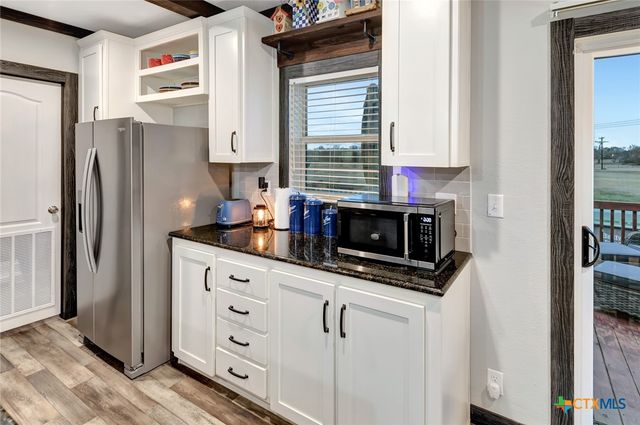 497 W Oaks, Victoria, TX 77905