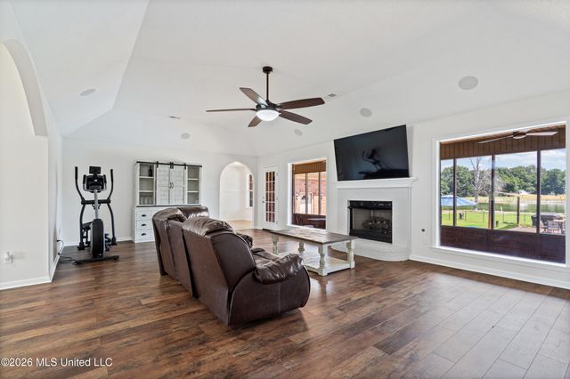 1975 Green Village Drive, Hernando, MS 38632