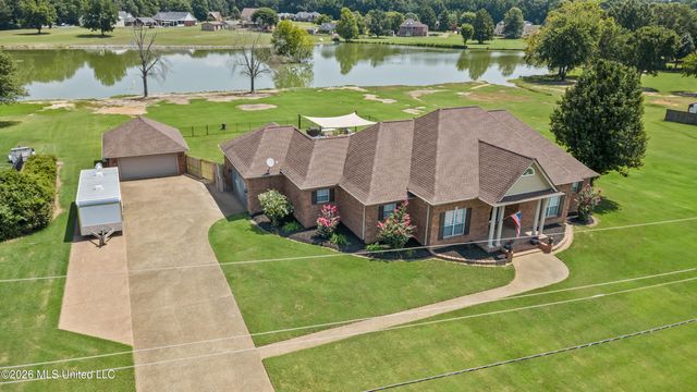 1975 Green Village Drive, Hernando, MS 38632