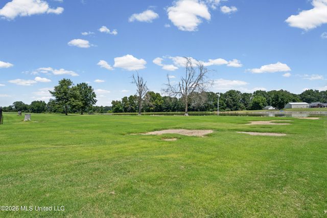 1975 Green Village Drive, Hernando, MS 38632