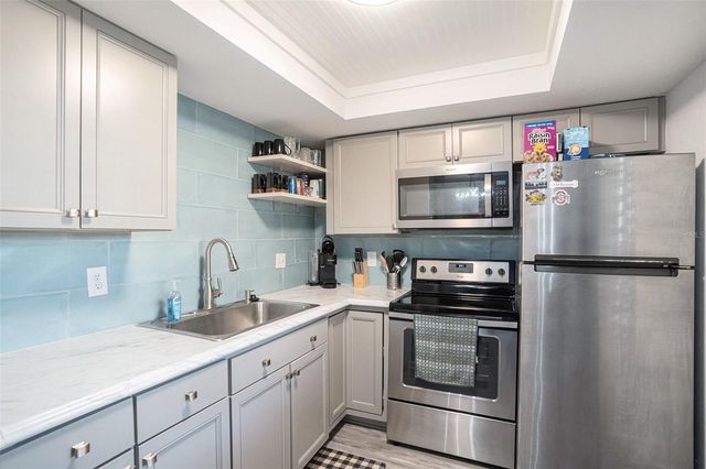 870 VIRGINIA STREET 105, Dunedin, FL 34698