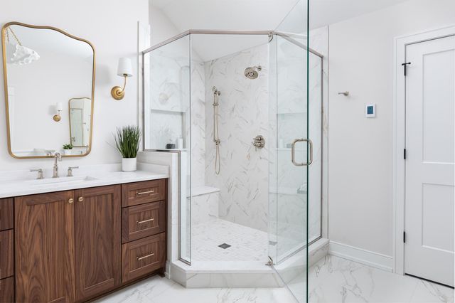 707 Thornwood Drive, Naperville, IL 60540