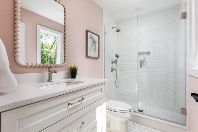 707 Thornwood Drive, Naperville, IL 60540