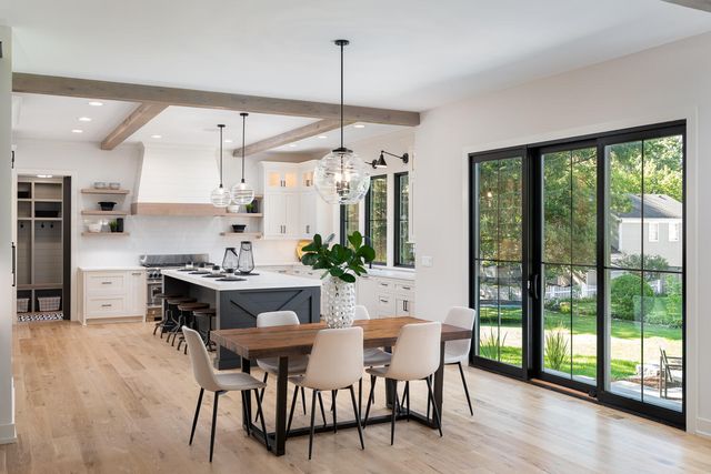 707 Thornwood Drive, Naperville, IL 60540