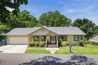 131 Holiday Street NE, Marietta, GA 30060