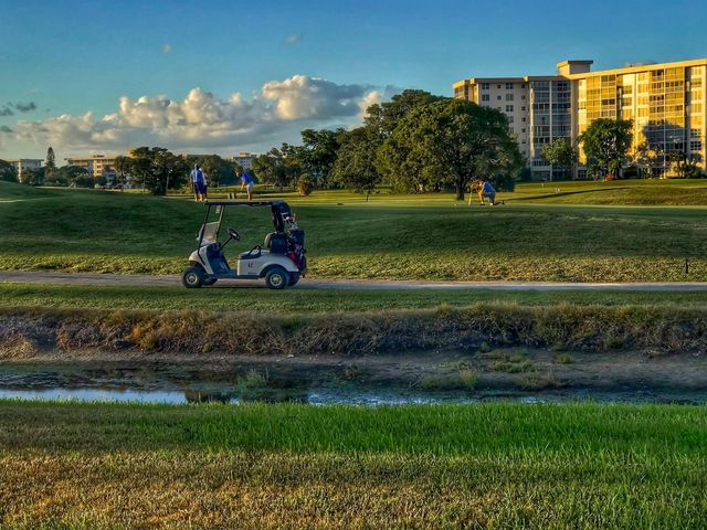 3050 N Palm Aire Drive 602, Pompano Beach, FL 33069