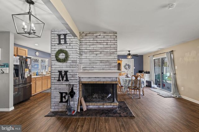 48 FRUITREE RD, Levittown, PA 19056