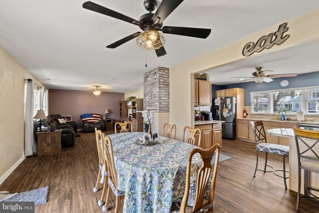 48 FRUITREE RD, Levittown, PA 19056