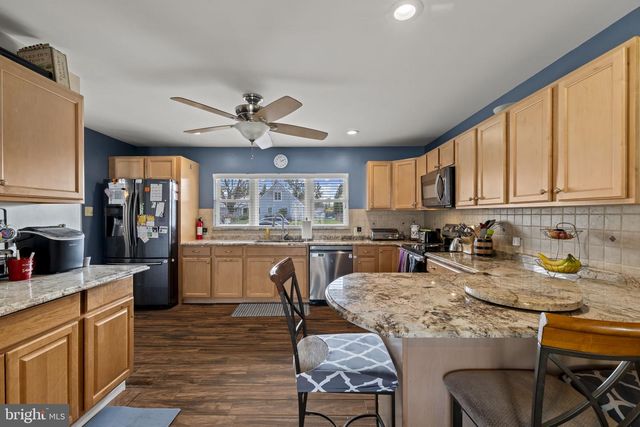 48 FRUITREE RD, Levittown, PA 19056