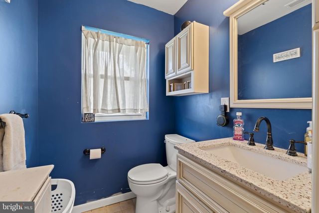 48 FRUITREE RD, Levittown, PA 19056