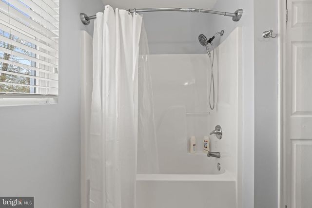 48 FRUITREE RD, Levittown, PA 19056