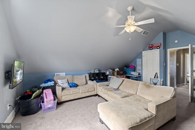 48 FRUITREE RD, Levittown, PA 19056