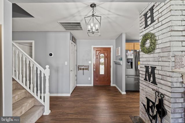 48 FRUITREE RD, Levittown, PA 19056