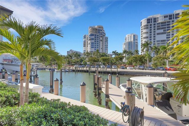 4400 Gulf Shore BLVD N 2-203, Naples, FL 34103