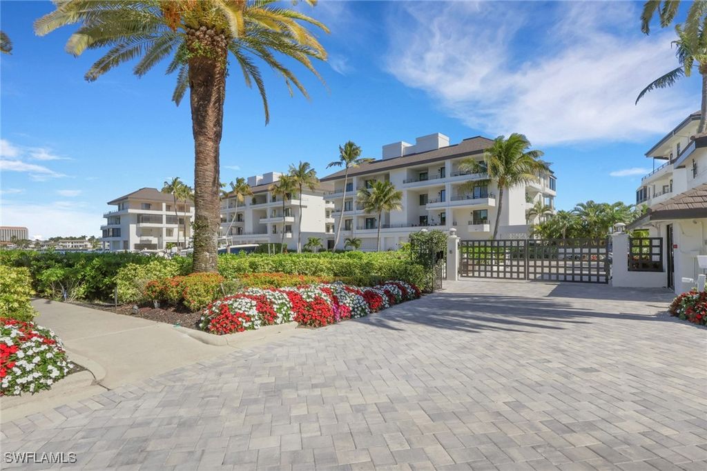 4400 Gulf Shore BLVD N 2-203, Naples, FL 34103