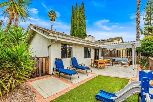 1887 Guilder Gln, Escondido, CA 92029