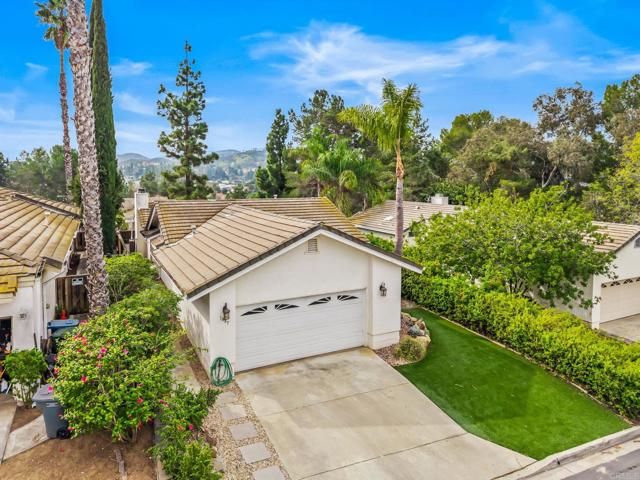 1887 Guilder Gln, Escondido, CA 92029