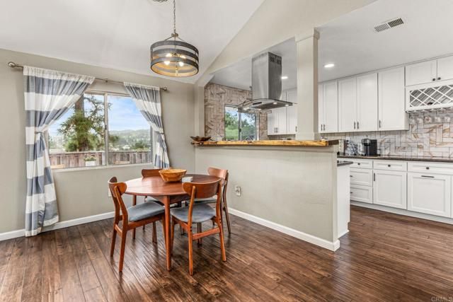 1887 Guilder Gln, Escondido, CA 92029