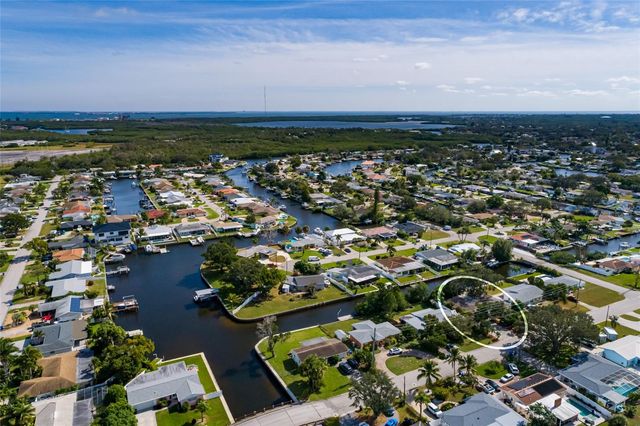 9665 2ND STREET N, St Petersburg, FL 33702