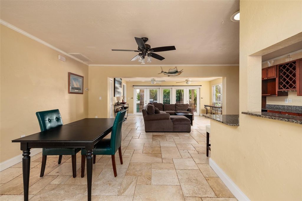 Image 8 of property listing at 9665 2ND STREET N, St Petersburg, FL 33702