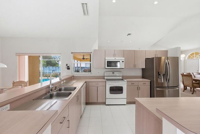 9099 Cavatina Place, Boynton Beach, FL 33472