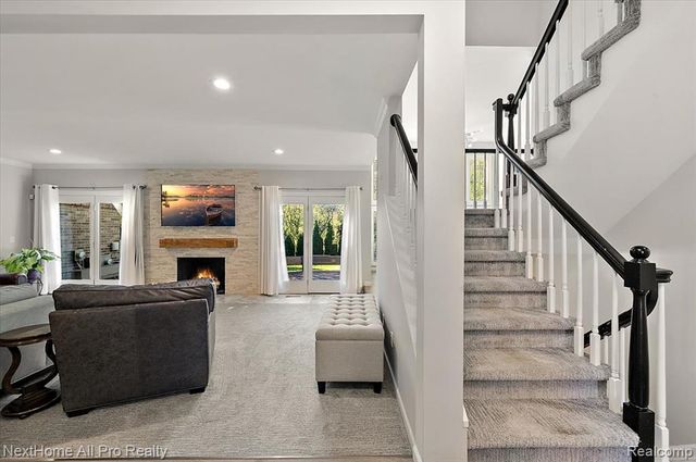 13277 Hidden Creek Drive, Plymouth, MI 48170